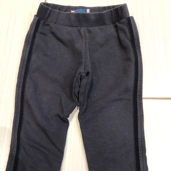 Moncler pants - Picture 2 of 3